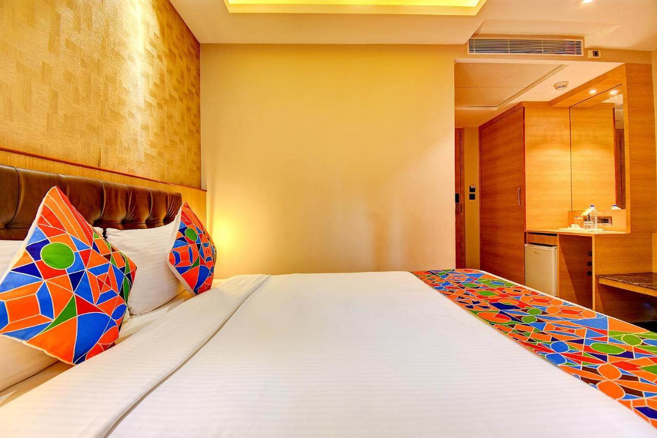 Fabhotel S Comfort Inn - Indiranagar Бангалор Экстерьер фото