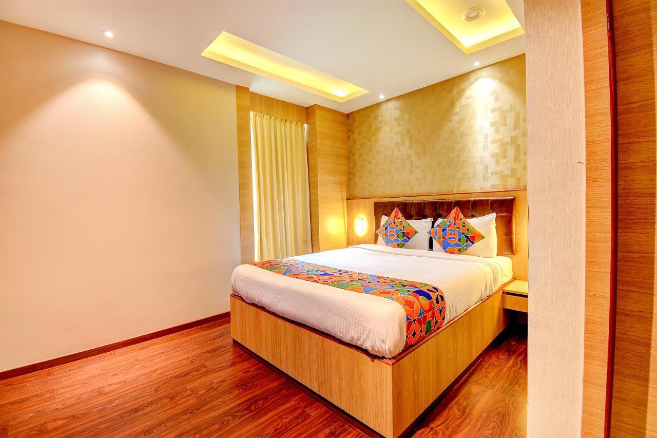 Fabhotel S Comfort Inn - Indiranagar Бангалор Экстерьер фото