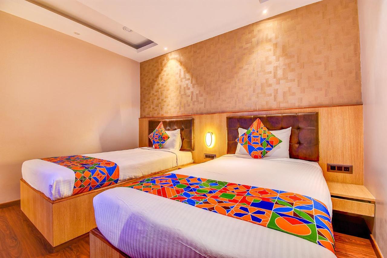 Fabhotel S Comfort Inn - Indiranagar Бангалор Экстерьер фото
