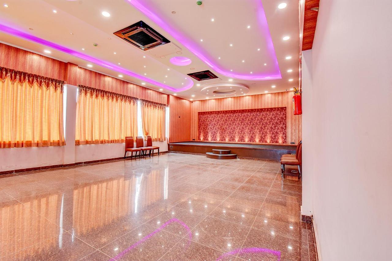 Fabhotel S Comfort Inn - Indiranagar Бангалор Экстерьер фото